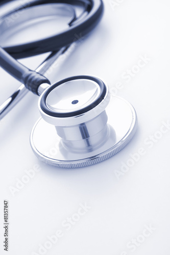 Cuadro en lienzo Medical acoustic stethoscope for health and wellness concepts