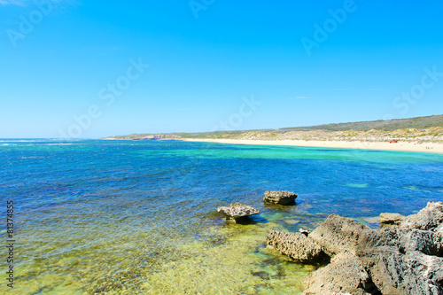 Fototapeta Naklejka Na Ścianę i Meble -  View on tropical beach and ocean in sunny day