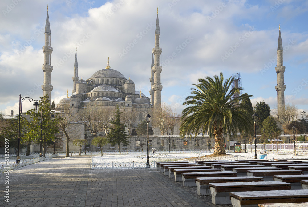 Obraz premium Голубая мечеть зимним днем. Стамбул