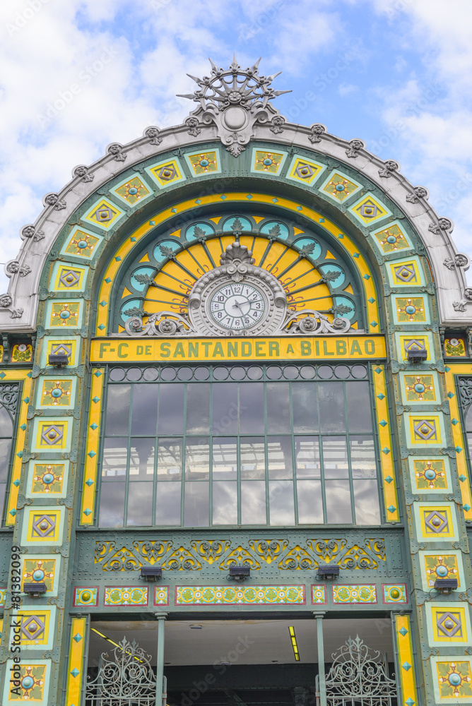 Obraz premium Facade of Abando train station, Bilbao (Spain)