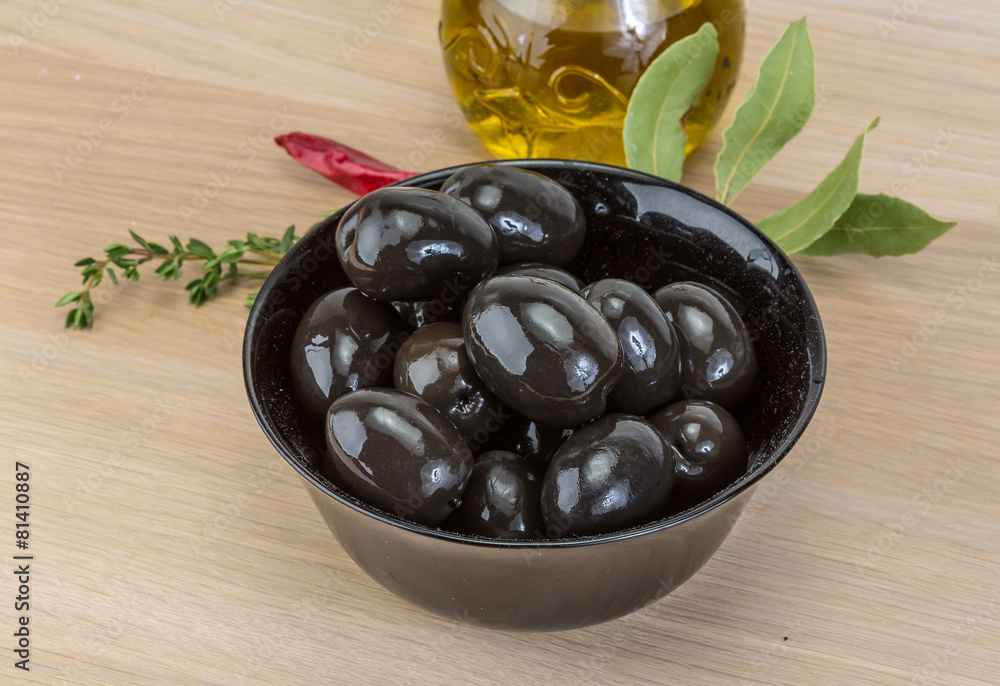 Black olives Black olives