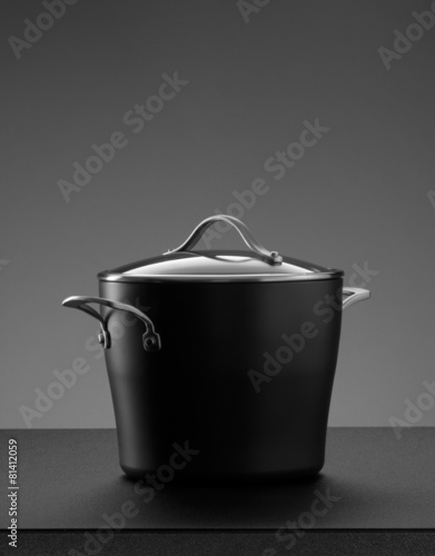 the pot on grey