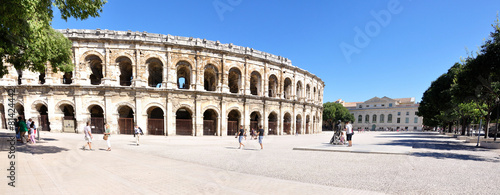 nimes photo