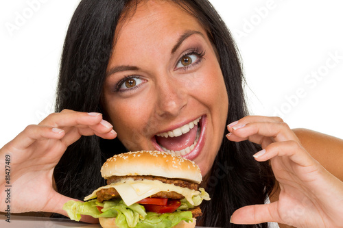 Frau mit einem Hamburger