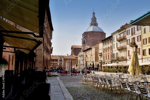 Piazza della vittoria Pavia photo