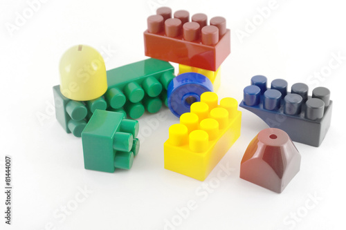 Color components of child's meccano