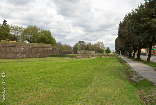 Lucca e le sue mura