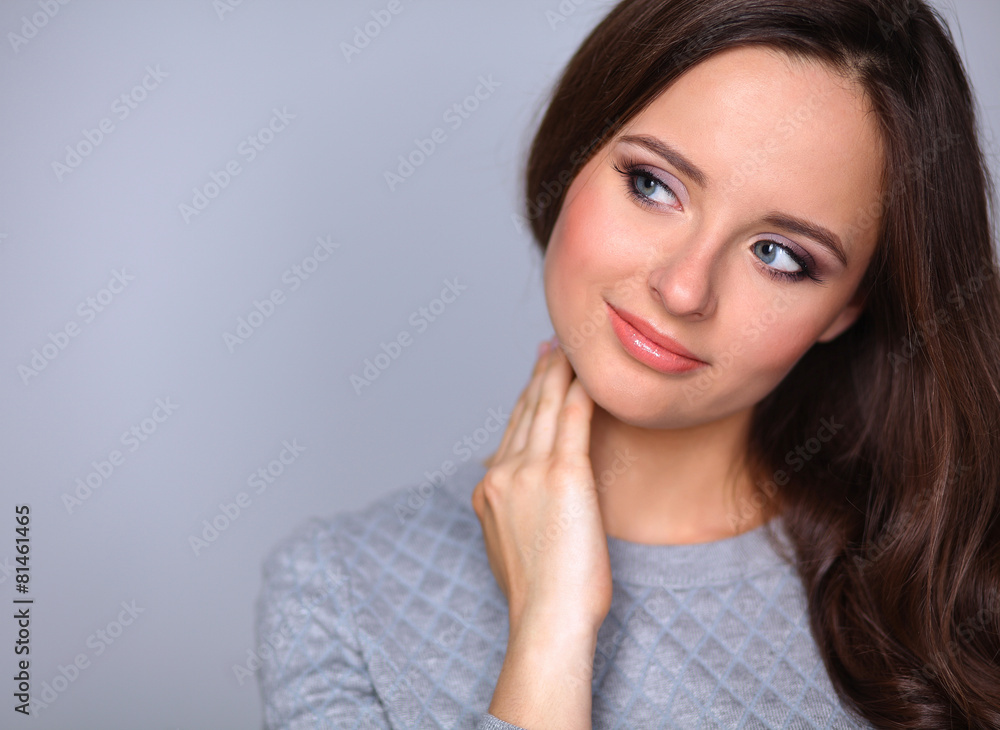 Portrait of an attractive fashionable young brunette woman Portrait of an attractive fashionable young brunette woman