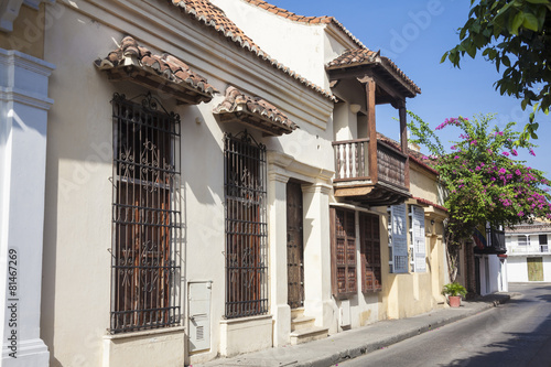 Wallpaper Mural Calle en Cartagena de Indias Torontodigital.ca