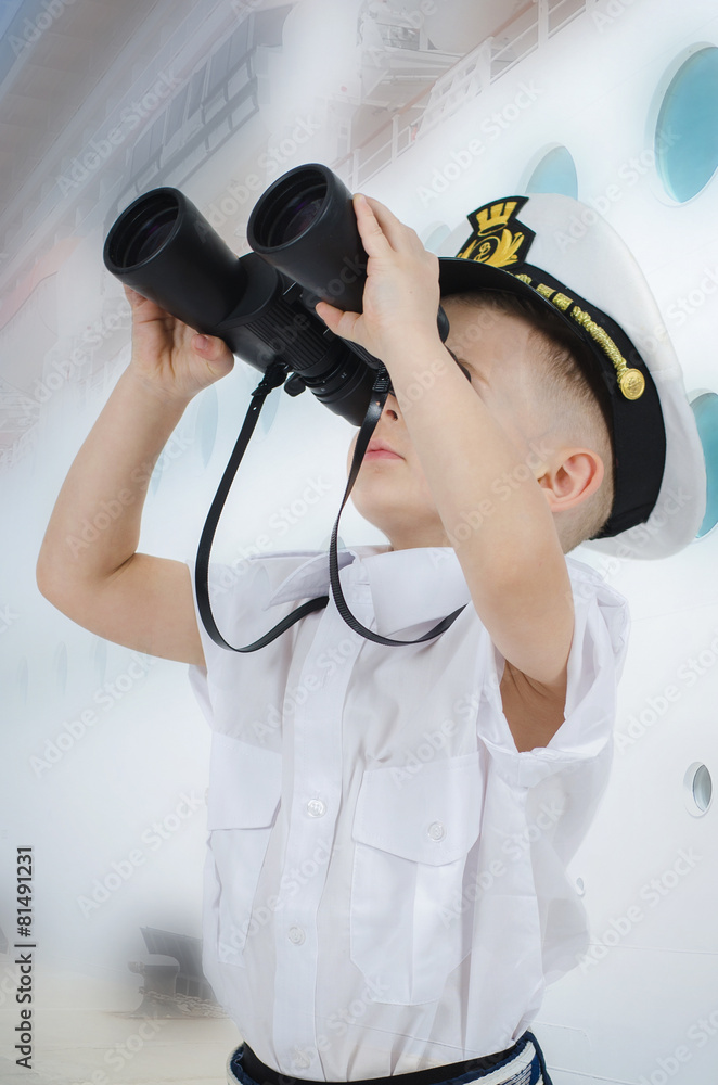 Kleiner Kapitän StockFoto Adobe Stock