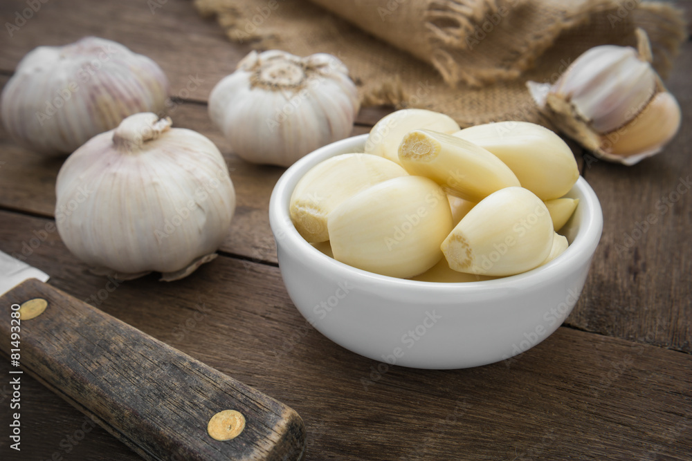 Peeled garlic in bowl Peeled garlic in bowl
