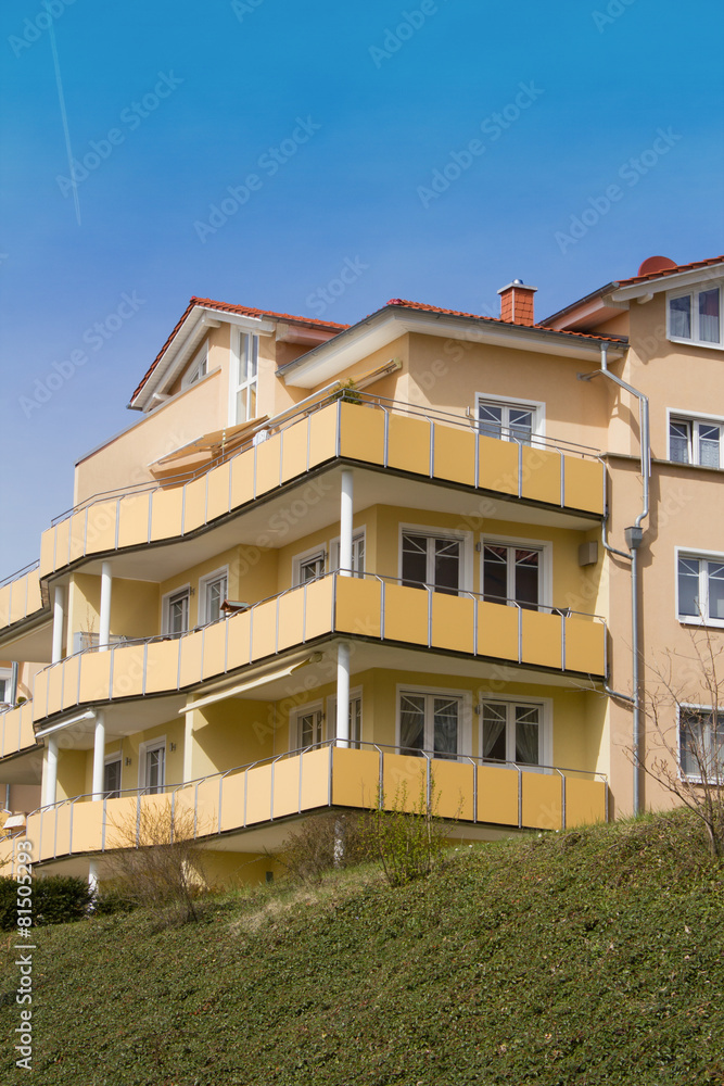 Moderne Wohnhäuser in angesagtem Viertel Moderne Wohnhäuser in angesagtem Viertel