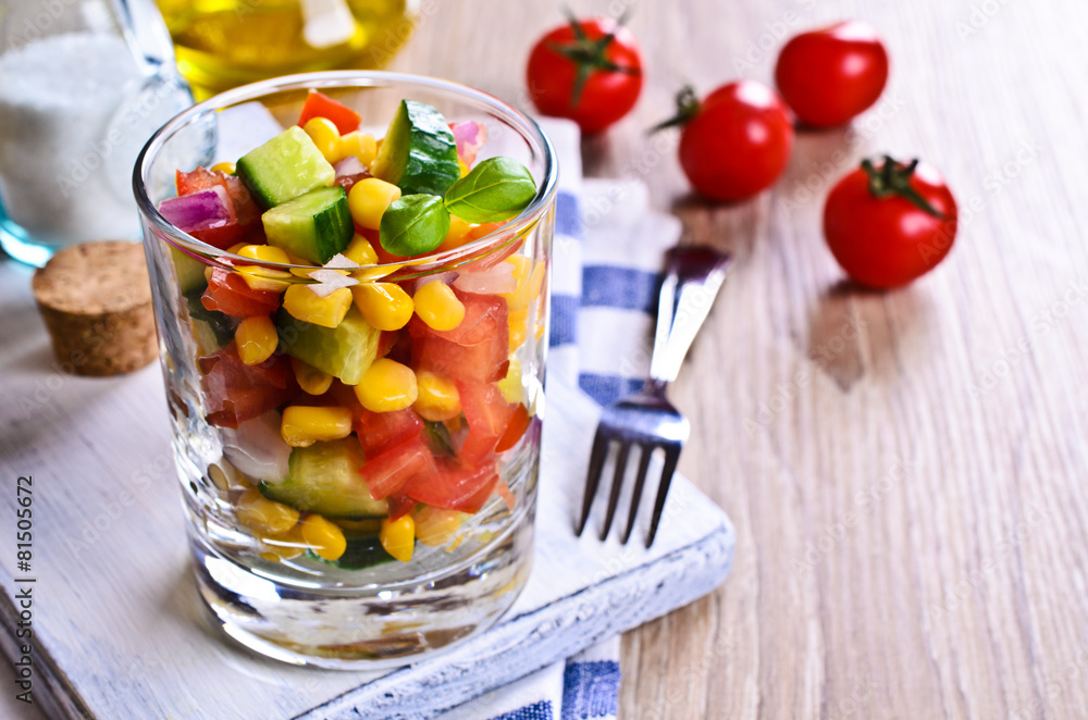 Naklejka premium The fresh vegetable salad