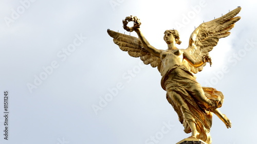 Time-lapse full body to monument called 