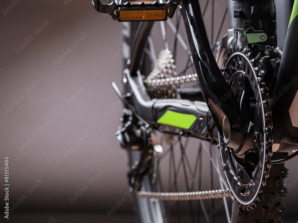 Fototapeta premium close-up of a green mountain bike