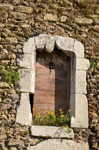 Fototapeta Naklejka Na Ścianę i Meble -  Porte médiévale