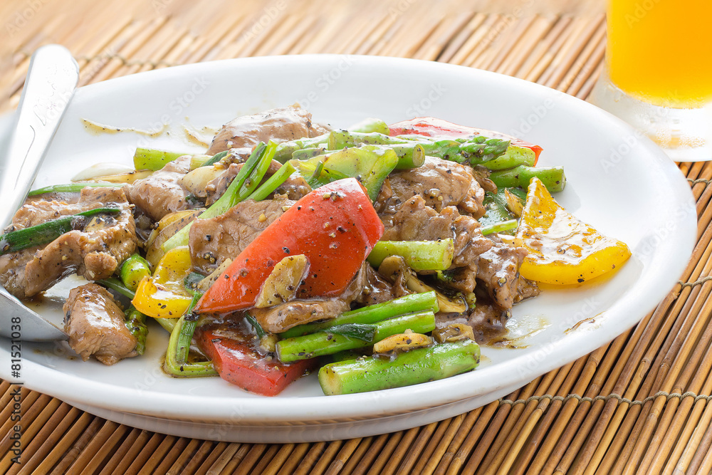 Stir-fried Thai Chili pepper and black ostrich Stir-fried Thai Chili pepper and black ostrich