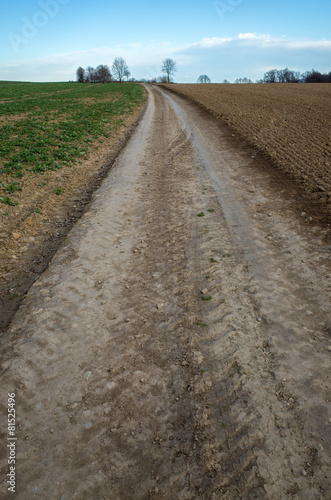 Tractor traces