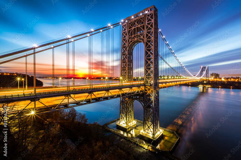 George Washington Bridge at sunrise - obrazy, fototapety, plakaty 