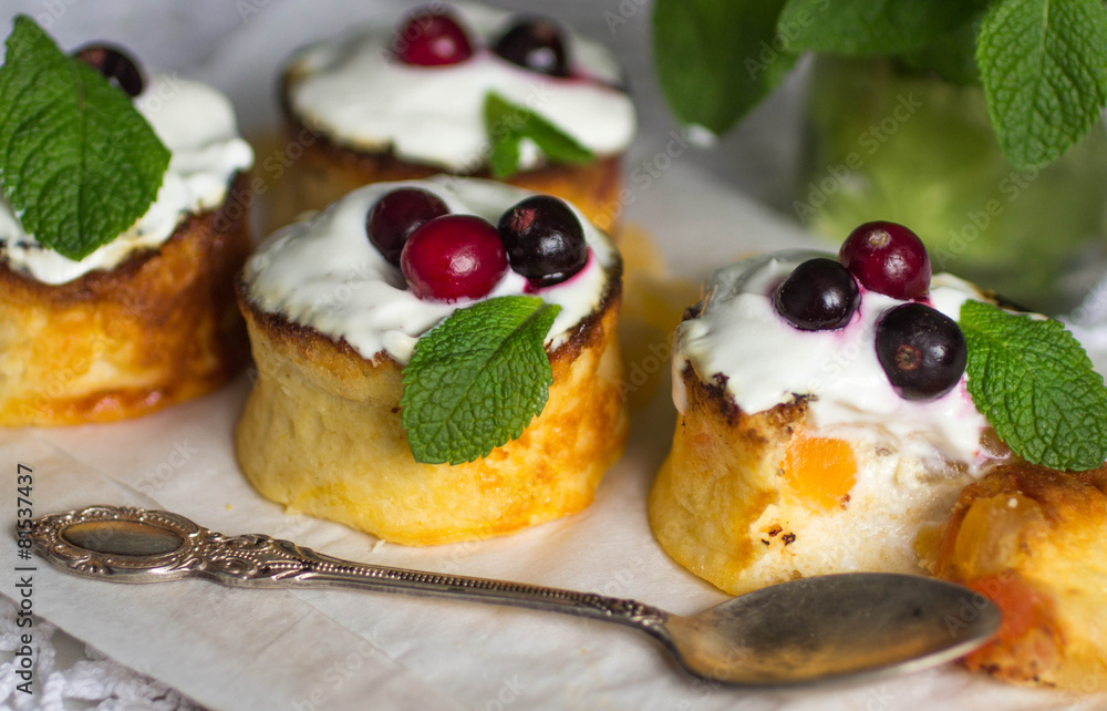 Curd pudding with candied fruit and fresh berries Curd pudding with candied fruit and fresh berries