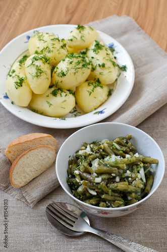 Marinated green beans and boiled potatoes