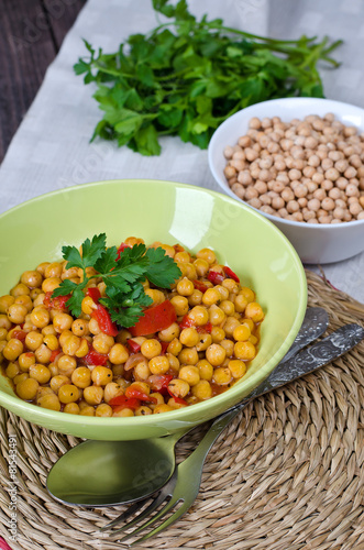 Chickpea stew with vegetables