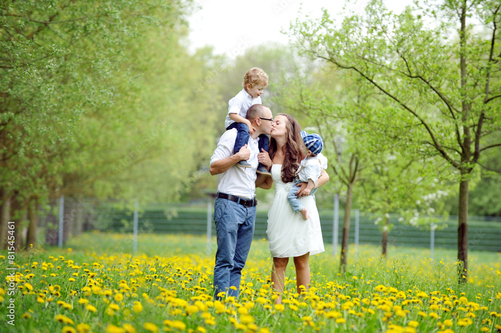 Fototapeta premium familie in der natur