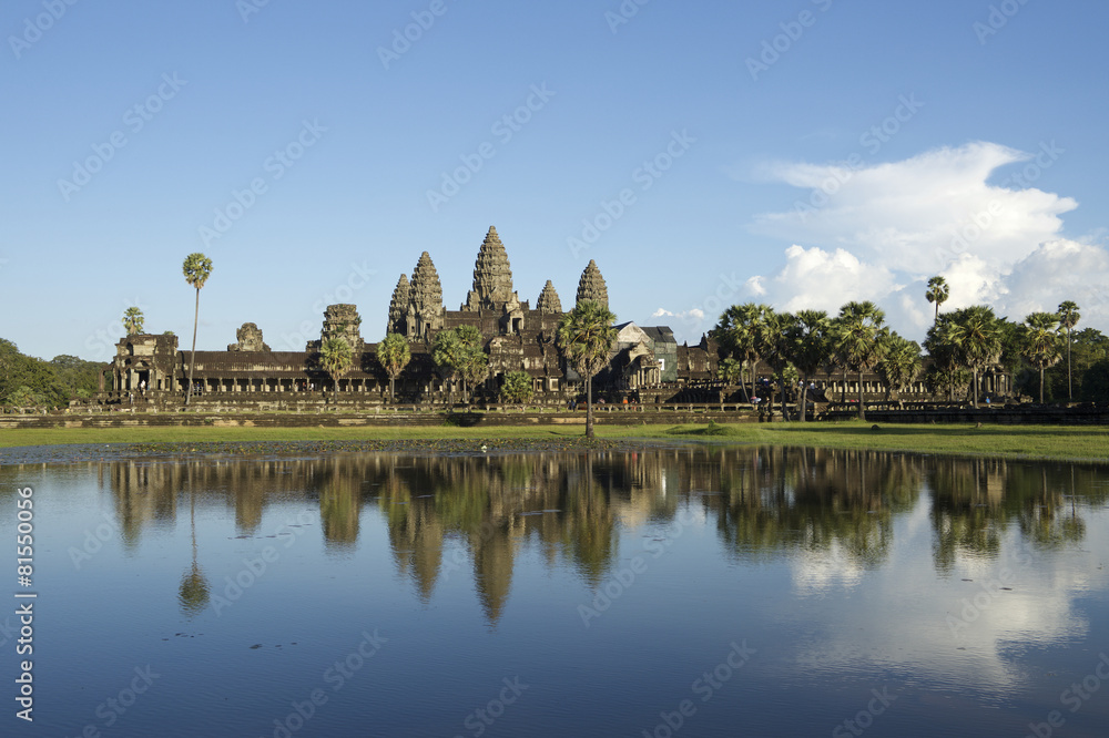 Wunschmotiv: Angkor Wat Temple Complex Reflection Blue Sky #81550056