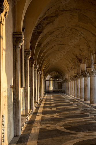 corridor venice © rusty elliott