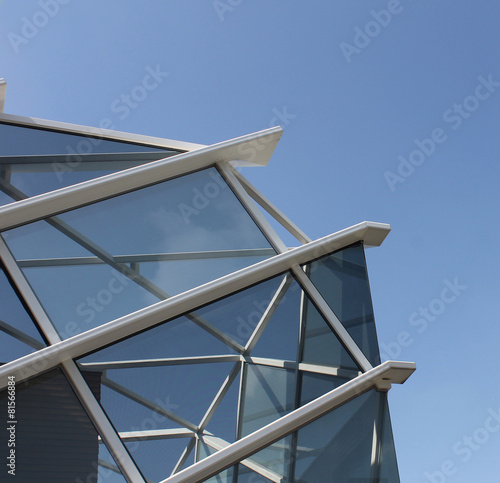 Glass structure