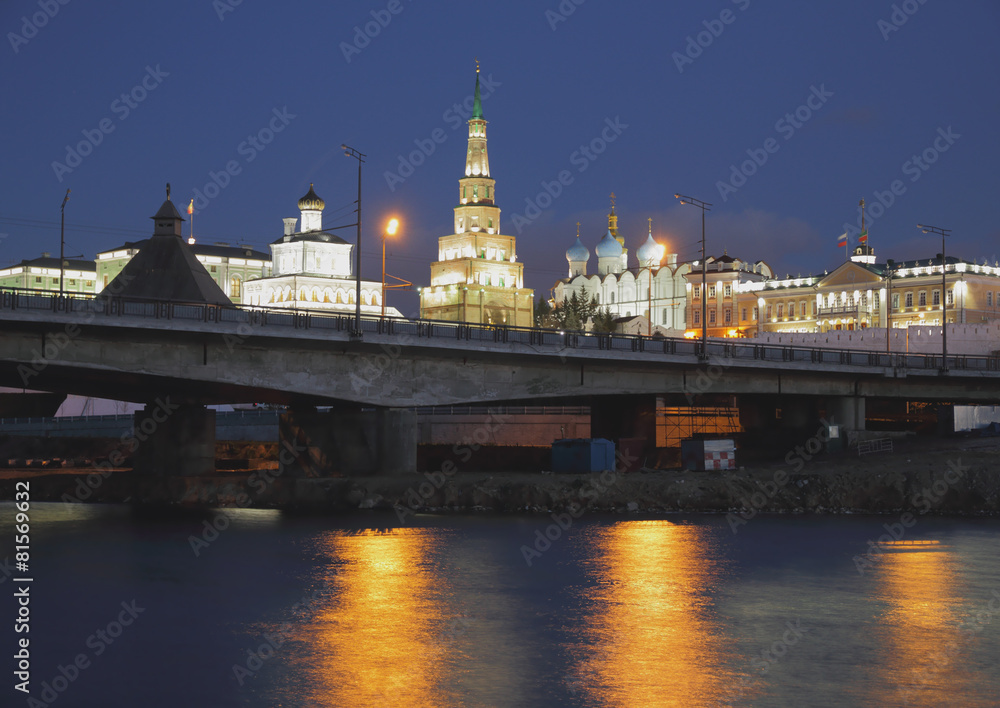 Obraz premium River Kazanka and Kazan Kremlin, Tatarstan, Russia