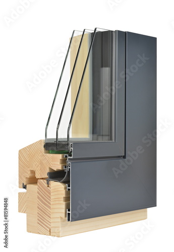 Aluminum/wooden window profile with triple glazing