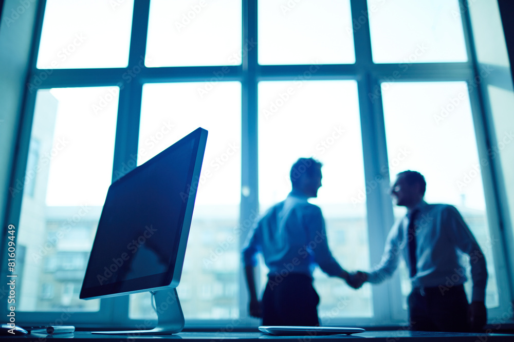 Obraz premium Monitor in office