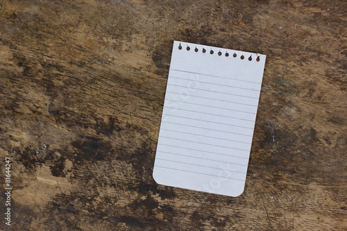 White blank note paper.