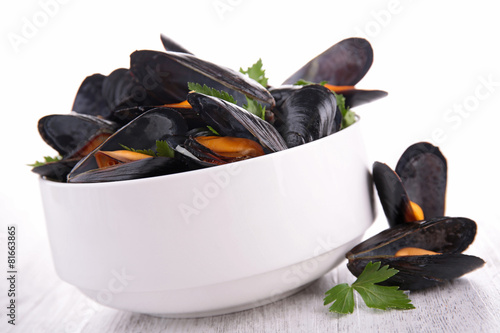bowl with mussel