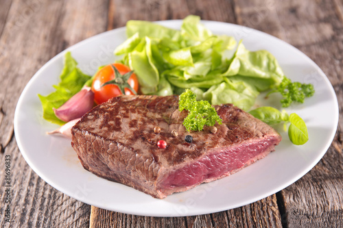 grilled beef and salad