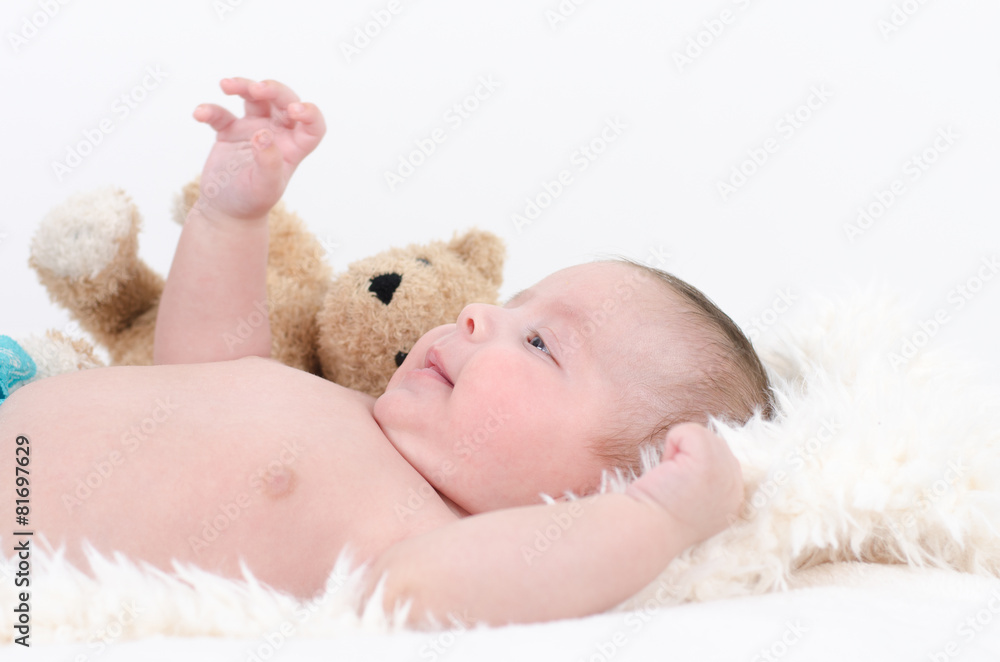 Baby spielt Baby spielt