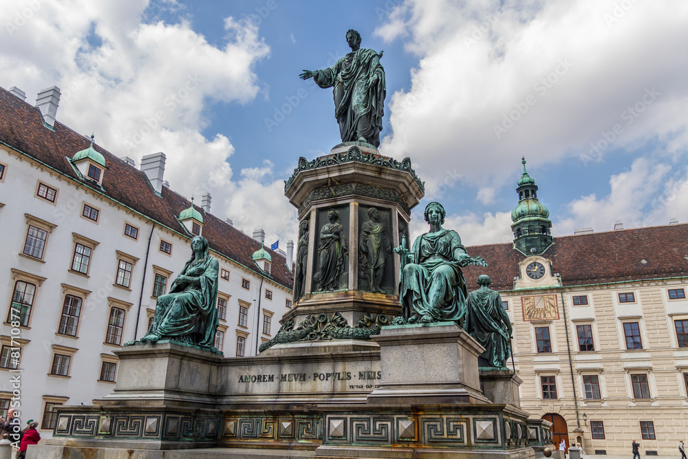 Памятник императору Францу I. Хофбург. Вена. Австрия