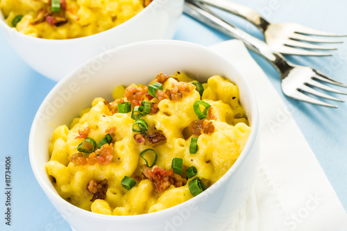 Macaroni and cheese photo