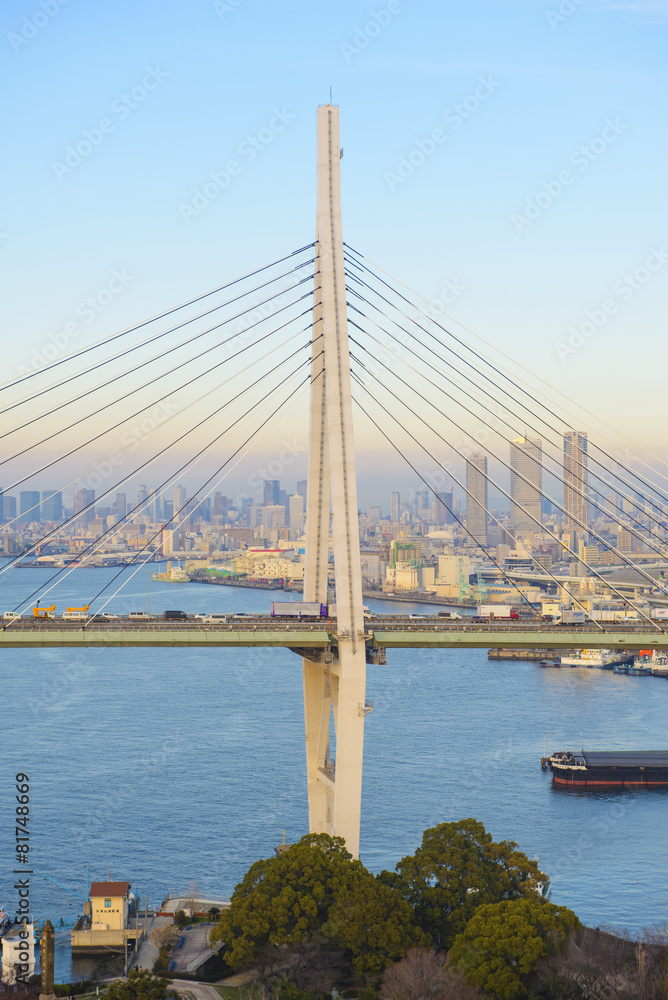 Fototapeta premium Rope bridge with clear sky