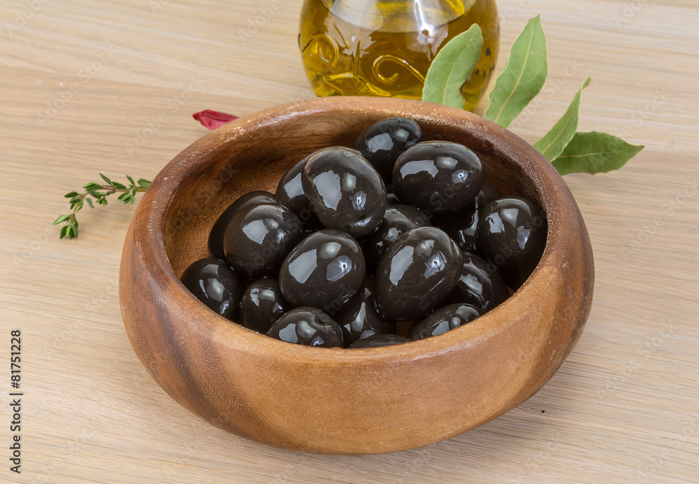 Black olives Black olives