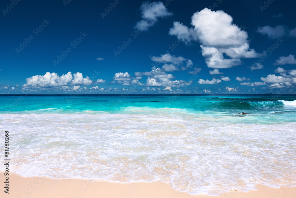 Fototapeta premium Beautiful beach at Seychelles