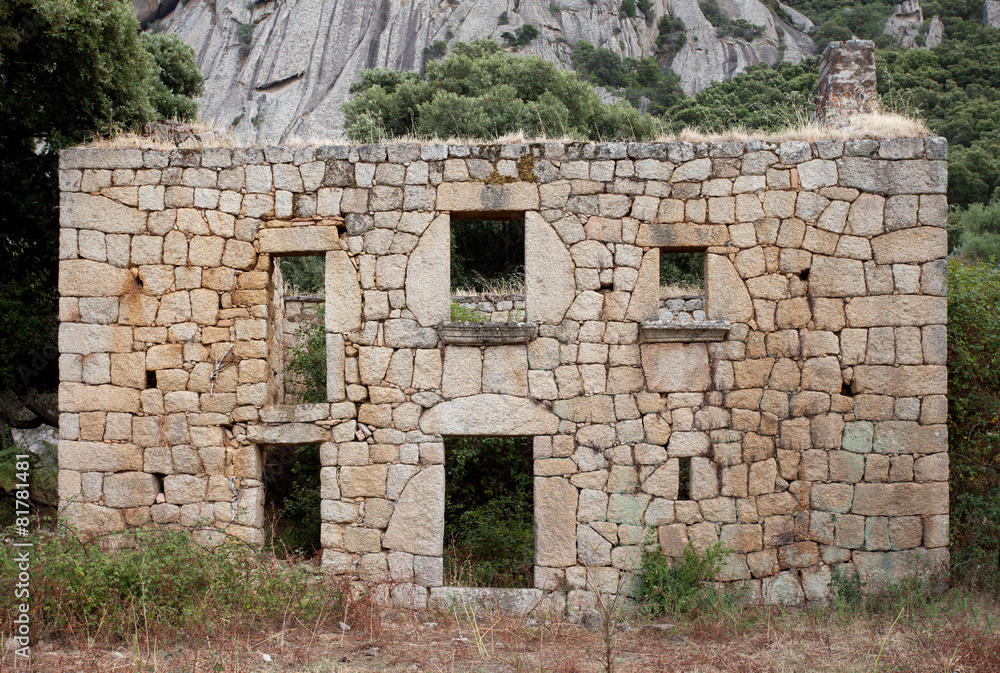 Ruine eines Steinhauses