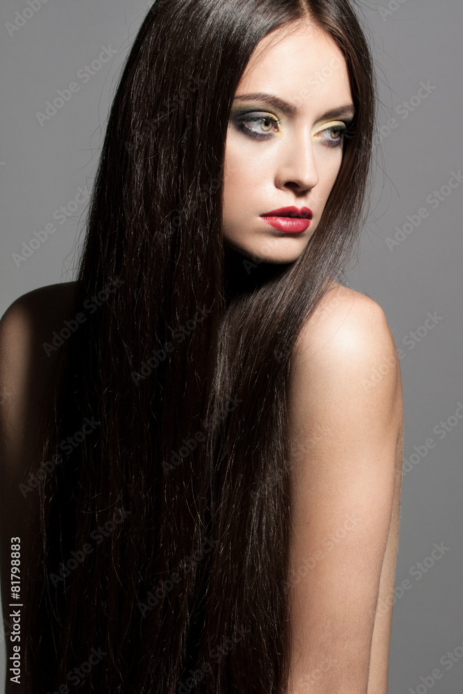 Fototapeta premium sexy fashion model long brunette hair topless beauty retouched