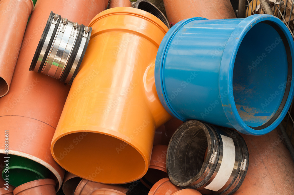 KG-Rohr - Kanalrohr - Abwasserrohr liegt durcheinander Stock-Foto ...