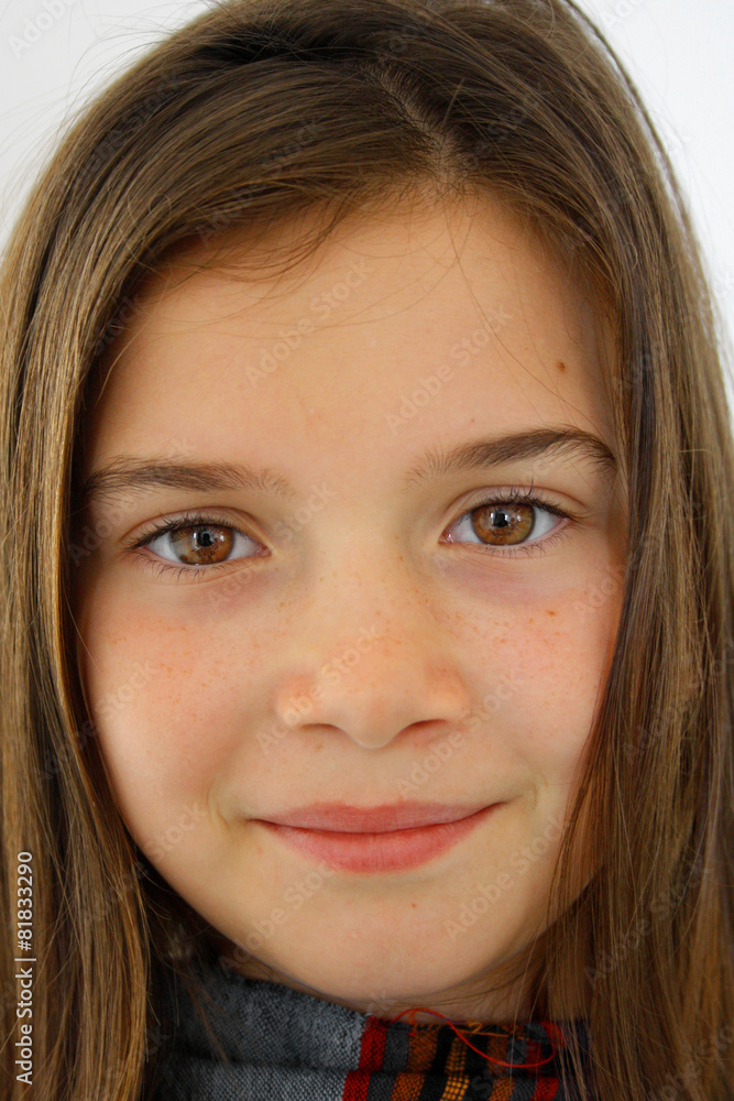 RITRATTO DI BAMBINA RITRATTO DI BAMBINA