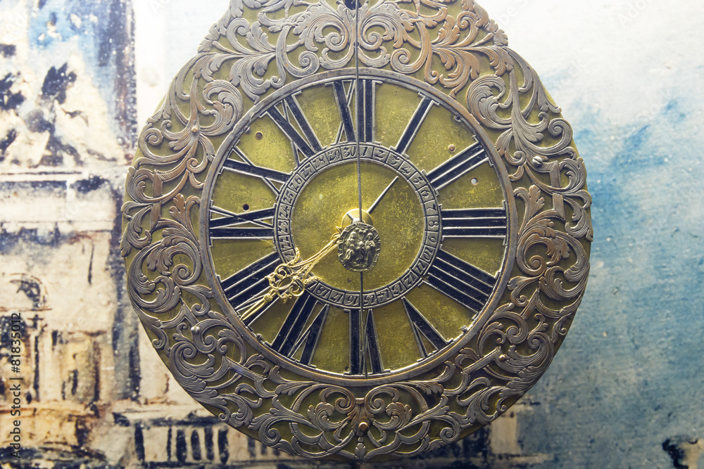 Obraz premium Ornate Antique Clock