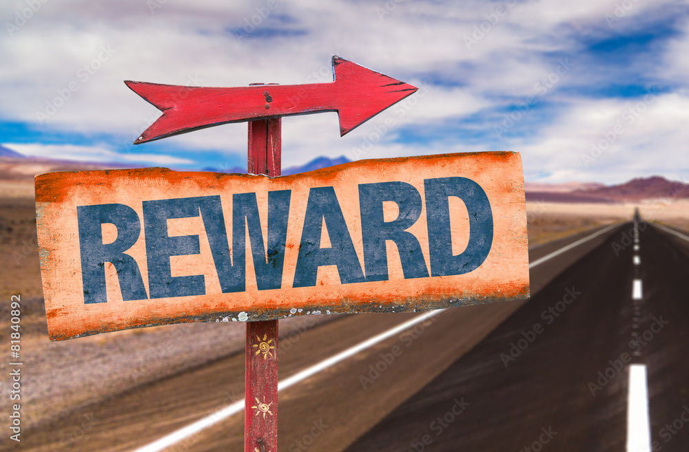 Obraz premium Reward sign with road background