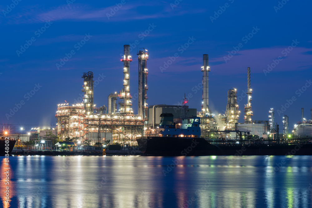 oil and gas refinery petrochemical factory