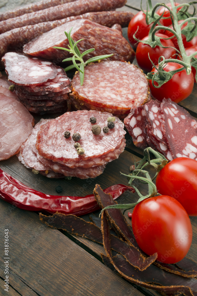 Smoked sausage with rosemary and peppercorns